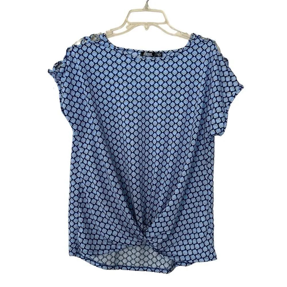 Cure Womans Geometric Top
